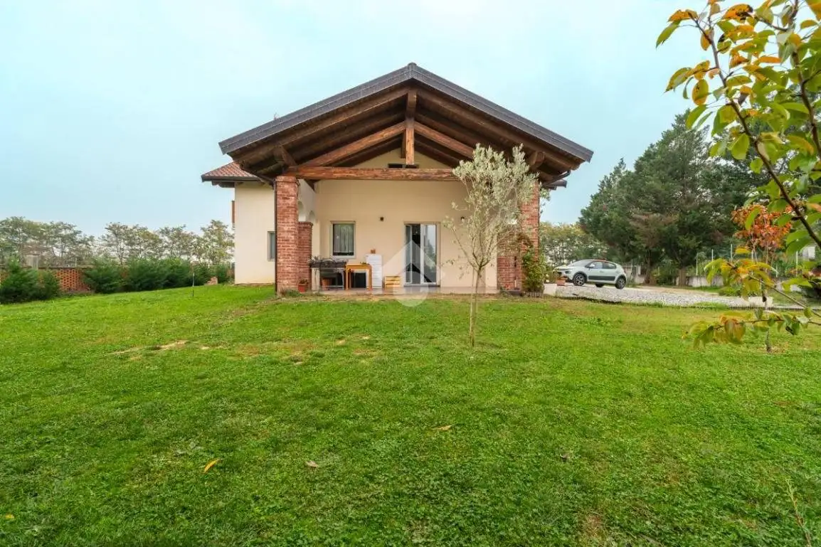 Villa in vendita a Caselle Torinese
