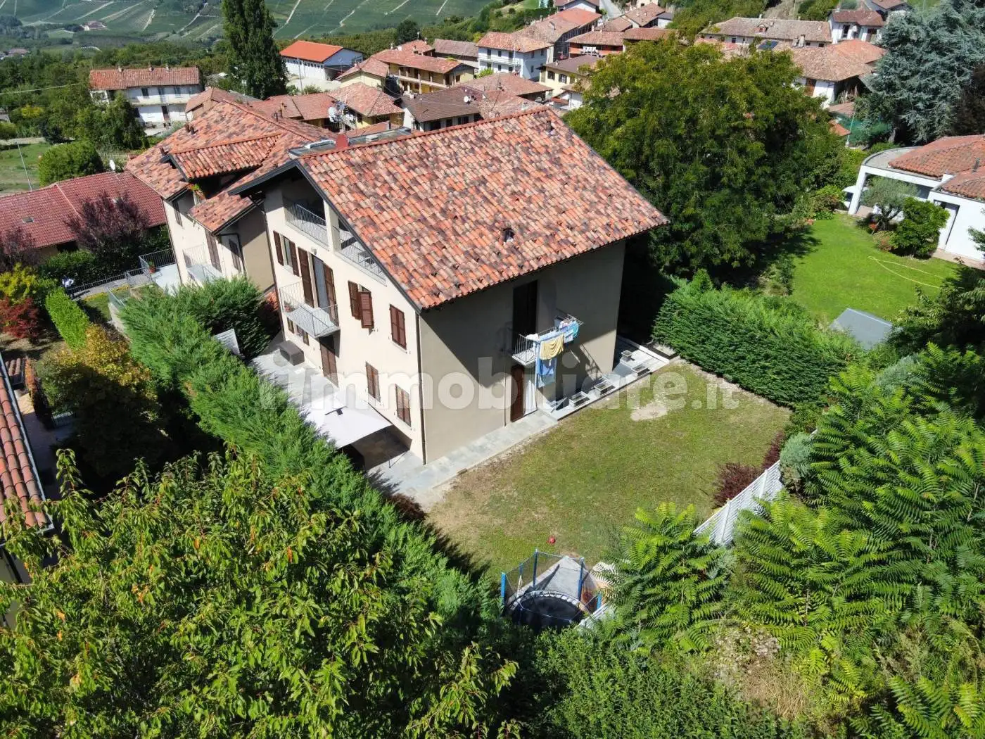 Villa in vendita a Alba