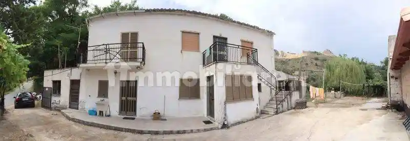 Casa indipendente in vendita a Aiello Calabro