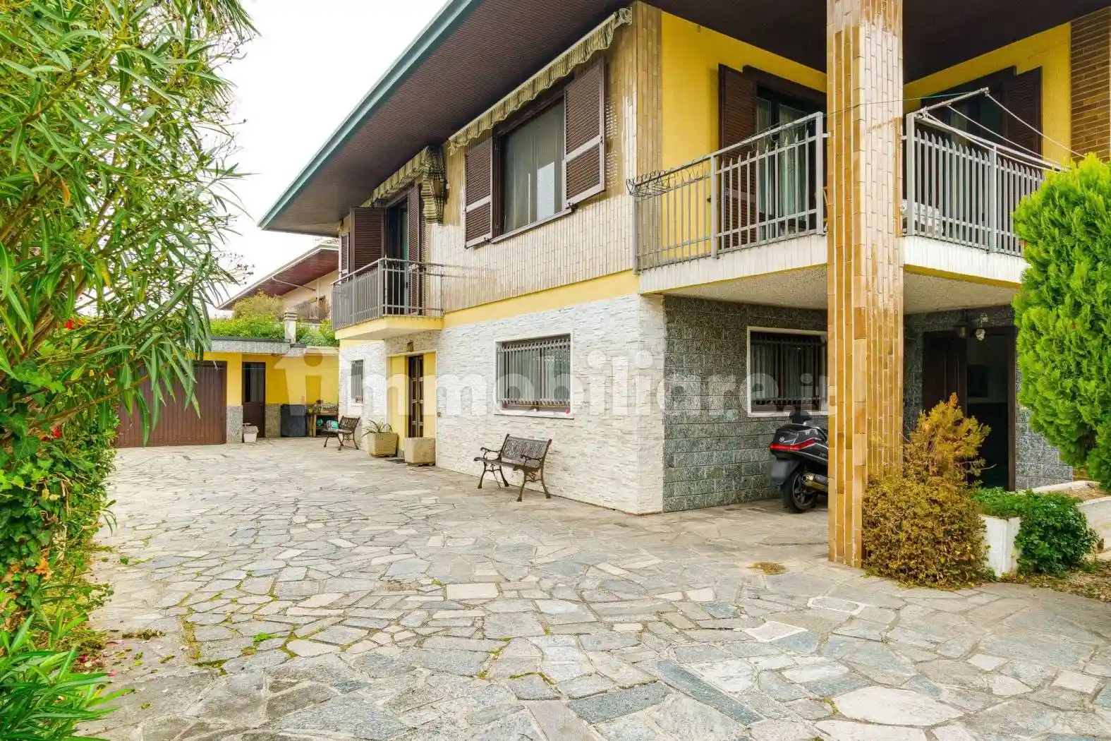 Villa in vendita a Lonate Pozzolo