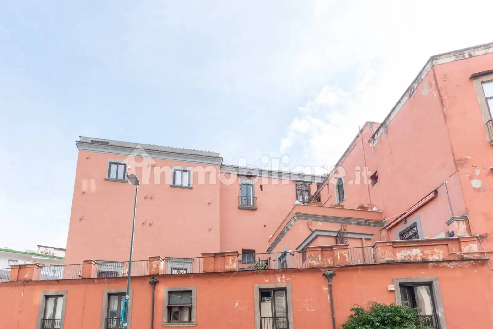 Appartamento in vendita a Napoli