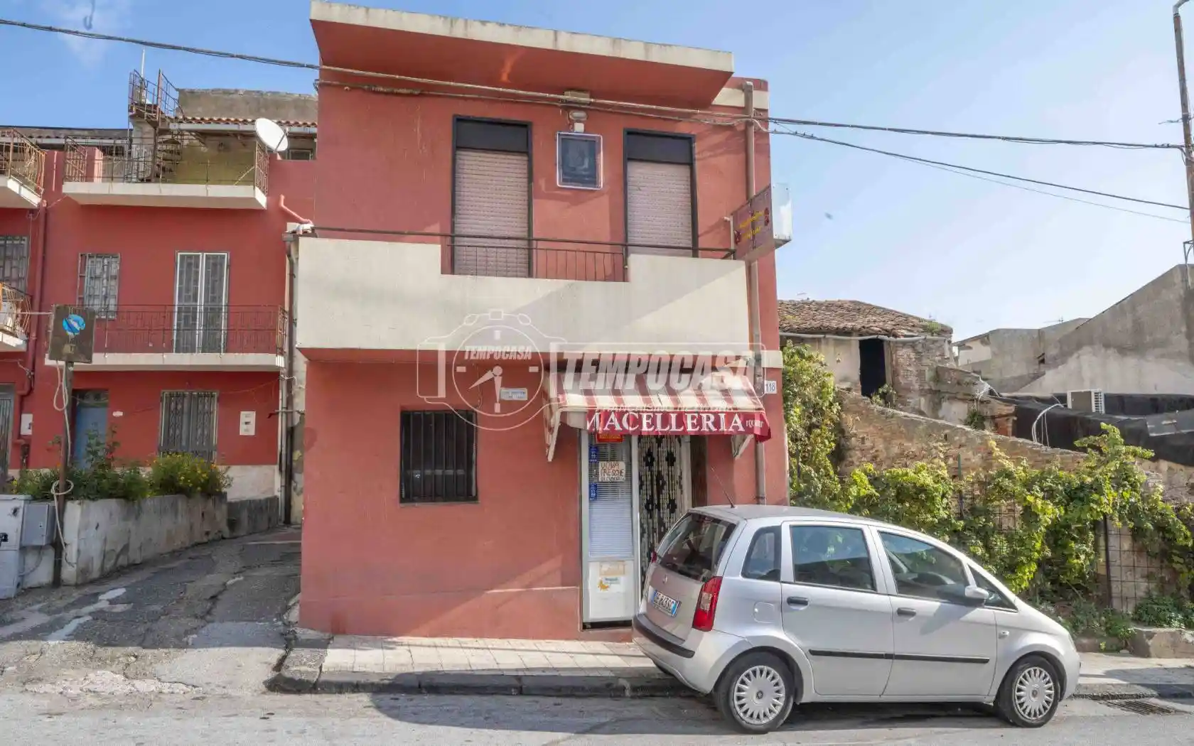 Palazzo - Edificio in vendita a Messina