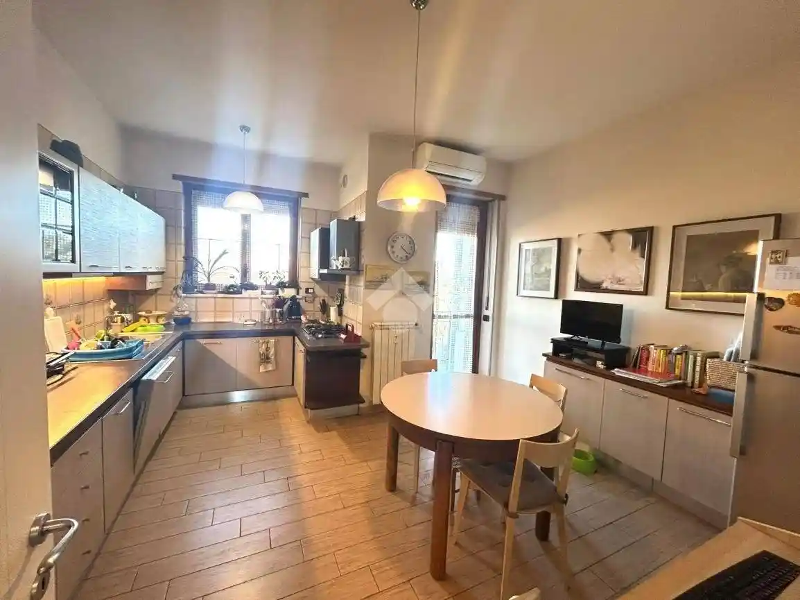 Trilocale via Giorgio la Pira 9, Villaggio Fiorito - Oltre Dora, Collegno - foto 2