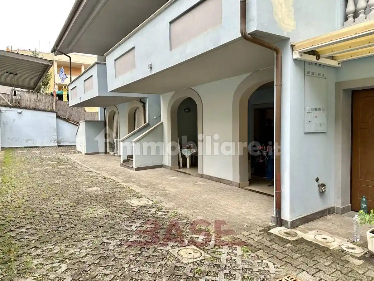 Appartamento in vendita a Cecina