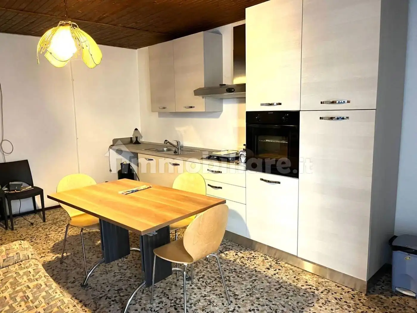 Villa in vendita a Brusimpiano