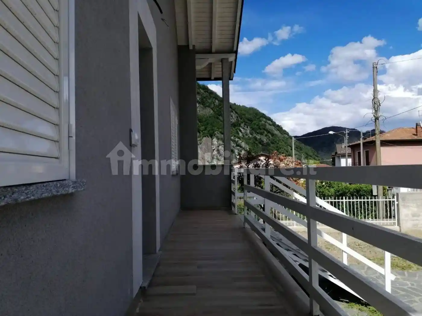 Villa in vendita a Lavena Ponte Tresa