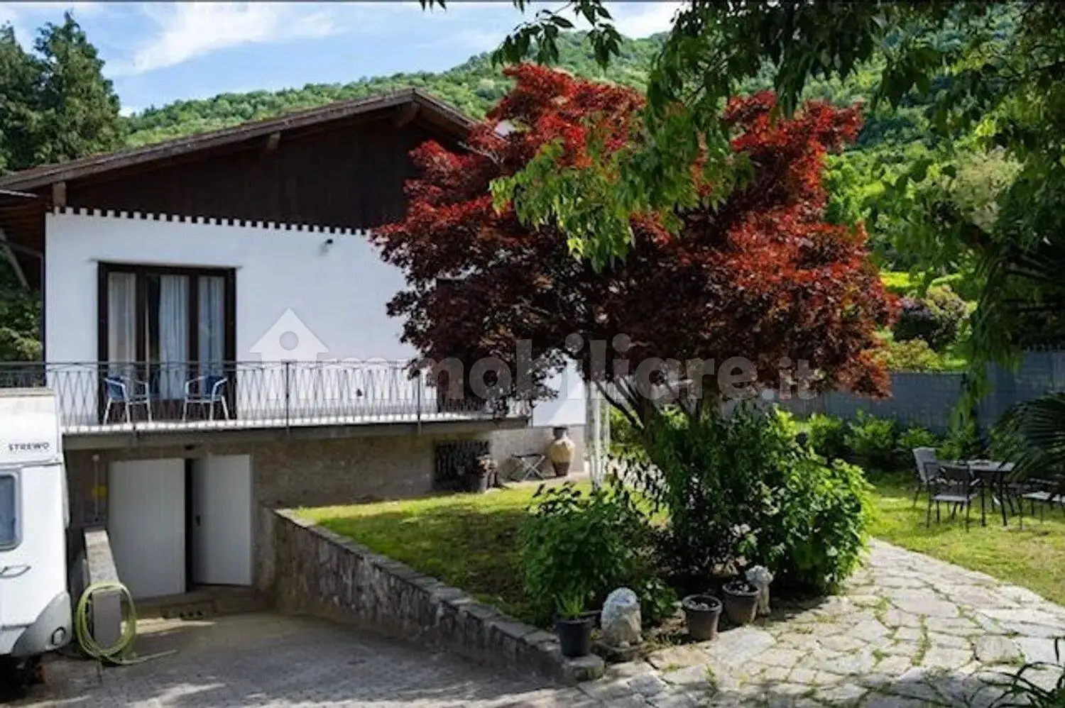 Villa in vendita a Lavena Ponte Tresa