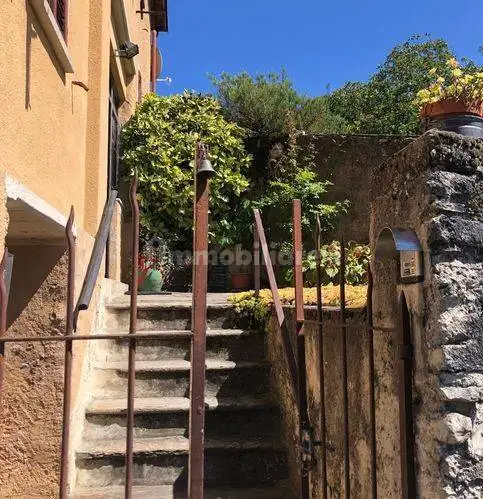 Terratetto unifamiliare 250 m², buono stato, Centro, Dumenza - foto 4