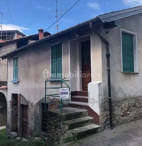 Villa in vendita a Porto Valtravaglia
