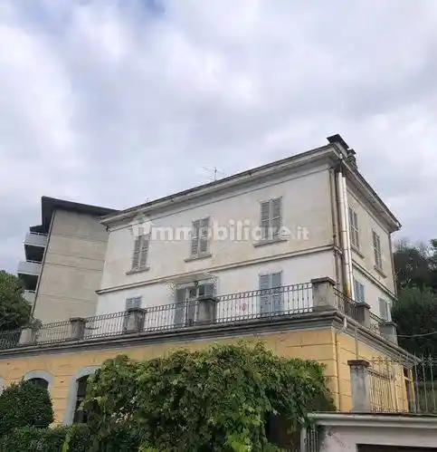 Appartamento in vendita a Luino