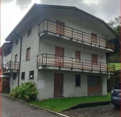 Villa in vendita a Trasaghis