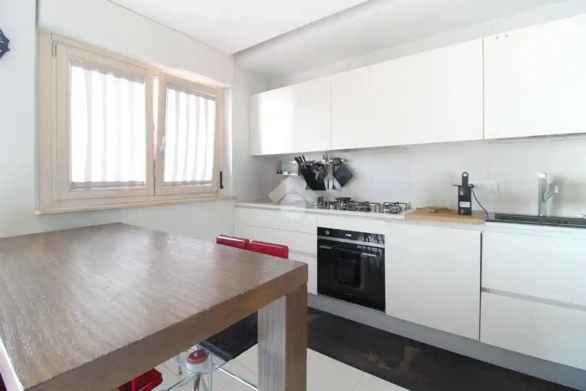 Trilocale via Nazionale 527, Centro, Roseto degli Abruzzi - foto 4