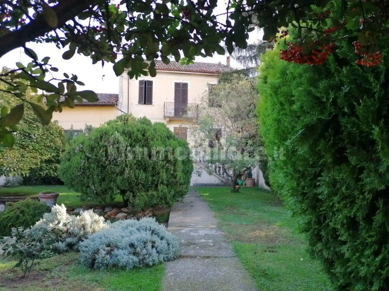 Villa in vendita a Robbio