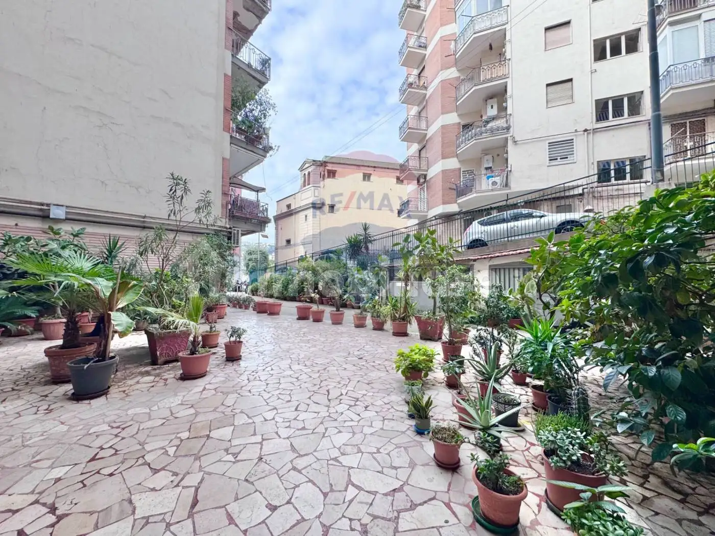 Appartamento in vendita a Napoli