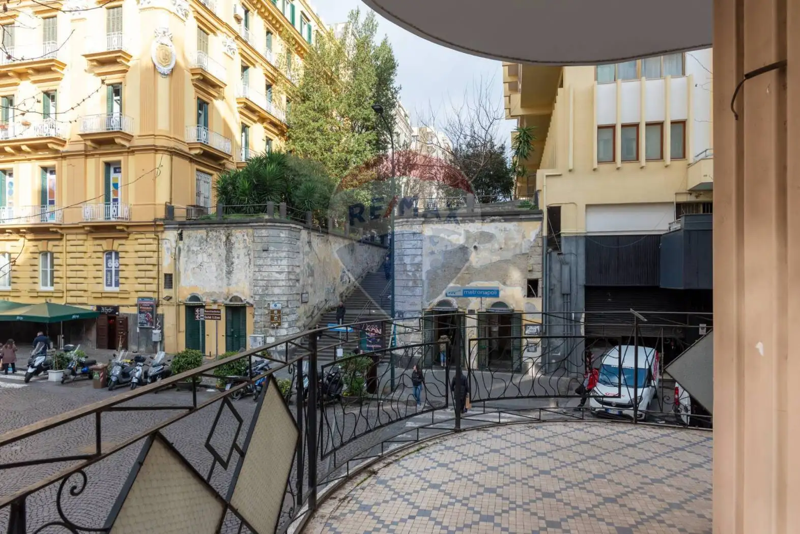 Appartamento in vendita a Napoli