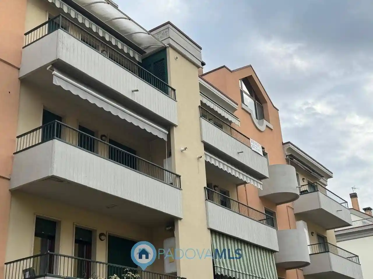 Bilocale buono stato, su più livelli, Mortise, Padova - foto 2