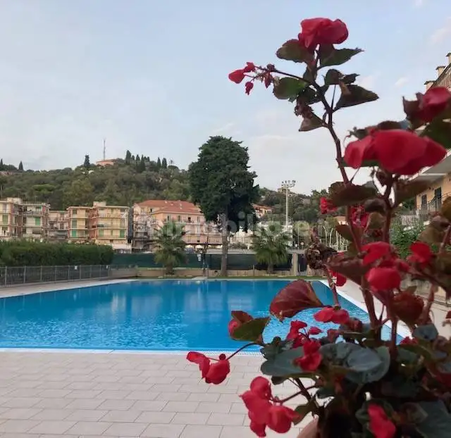 Bilocale ottimo stato, secondo piano, Porto Maurizio, Imperia - foto 2