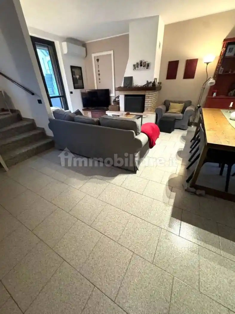 Villetta a schiera - foto 2