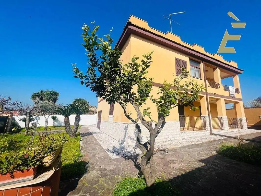 Villa in vendita a Aprilia