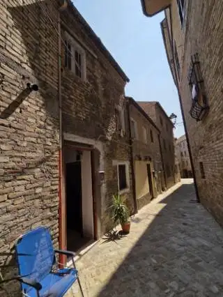 Villa in asta a Massa Fermana