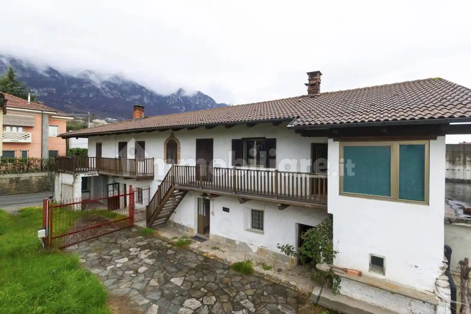 Casa indipendente in vendita a Envie