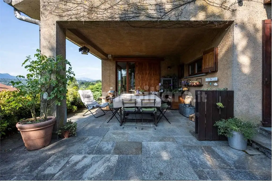 Villa unifamiliare via Cavour, 11, Centro, Azzate - foto 5