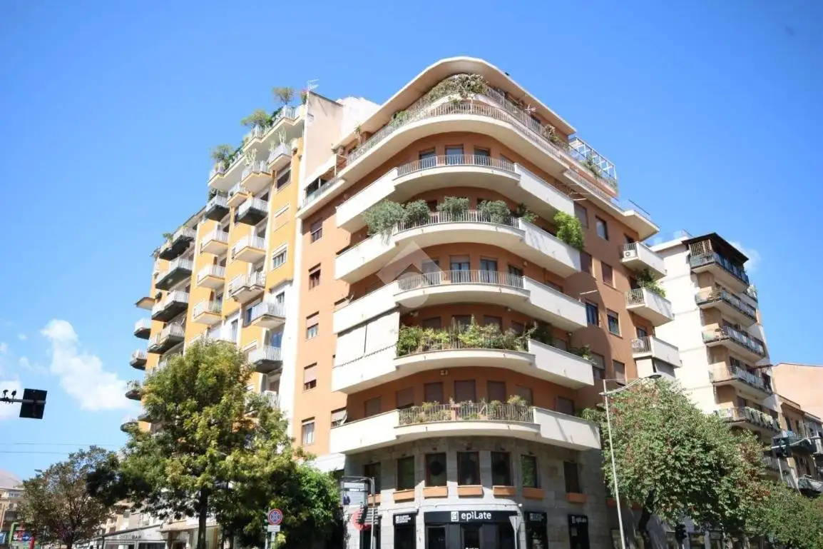 Appartamento in vendita a Palermo