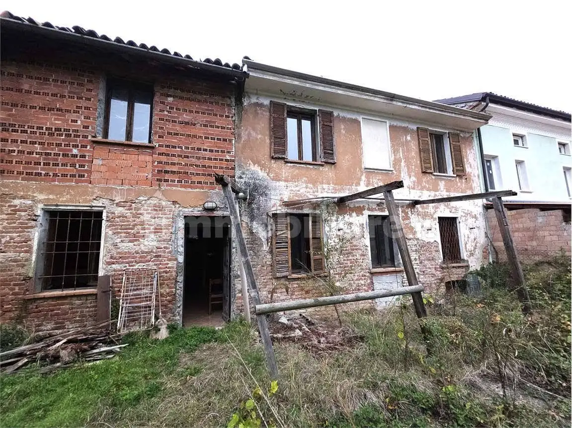 Casa indipendente in vendita a Lu e Cuccaro Monferrato