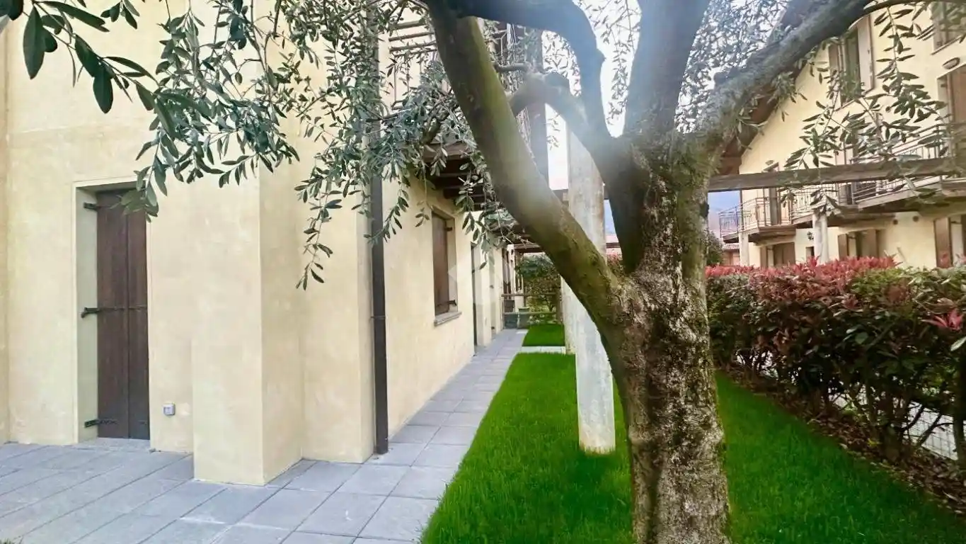 Trilocale via Generale dalla Chiesa 53, Corte Franca - foto 3