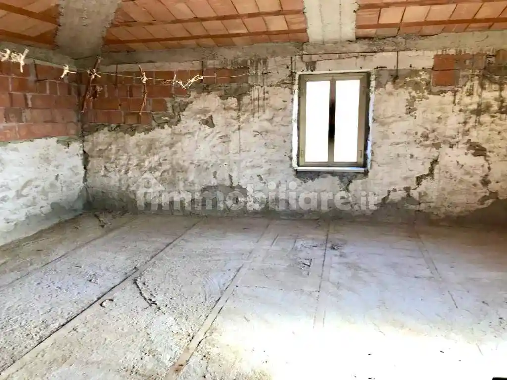 Casale Strada Regionale del Subasio, Porziano, Pian della Pieve, San Presto, Assisi - foto 4