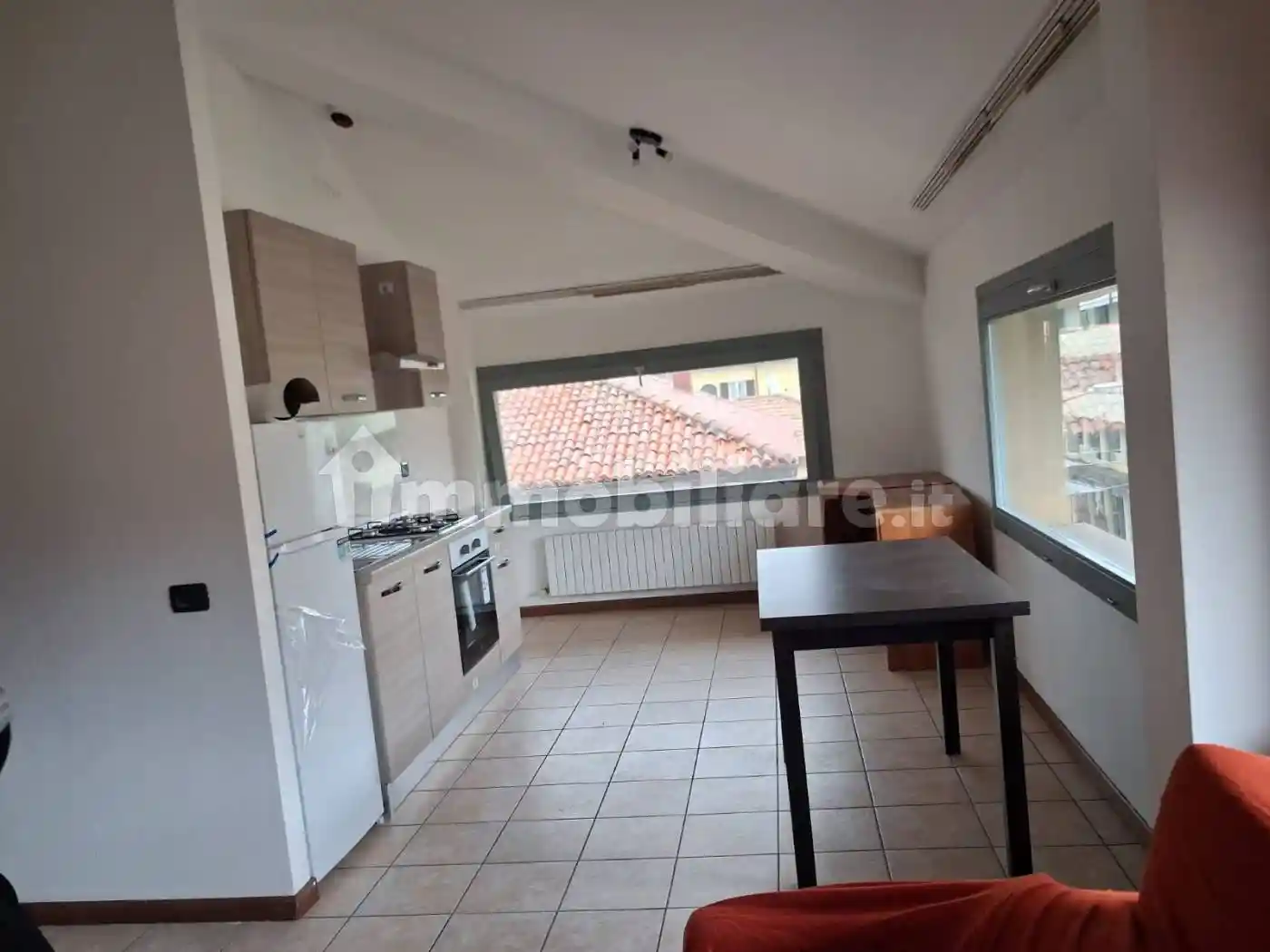 Bilocale via G. Majnoni, Centro, Erba - foto 2