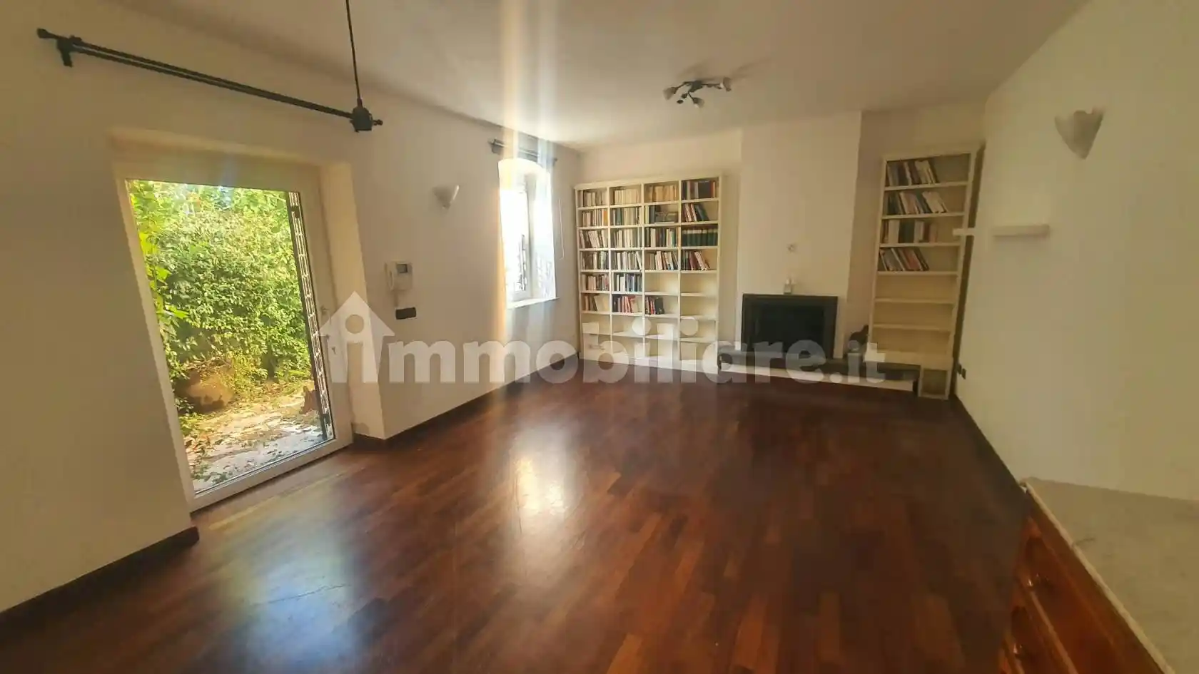 Villa in vendita a Sarzana