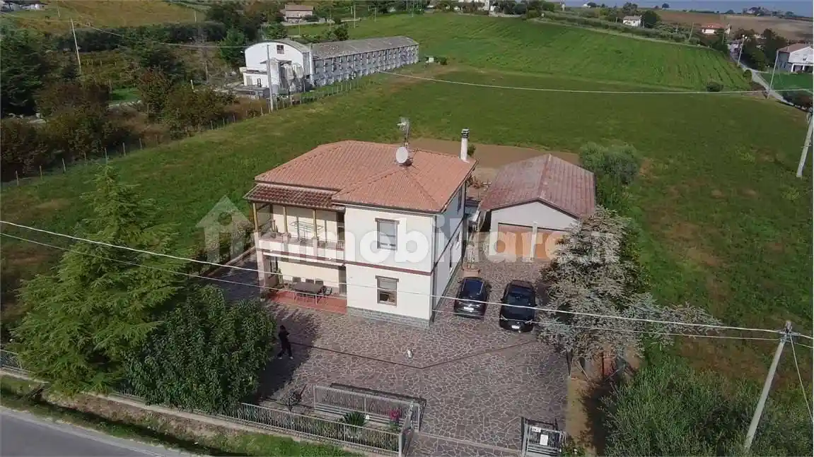 Villa in vendita a Santarcangelo di Romagna