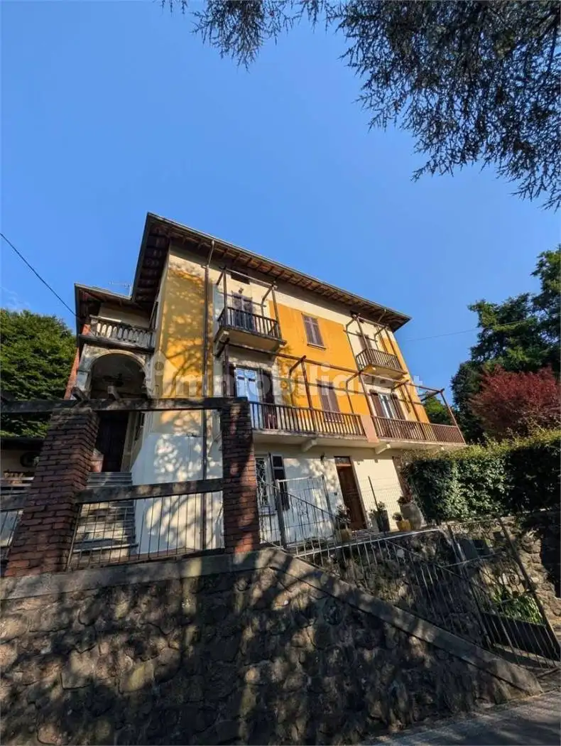 Appartamento in vendita a Valganna