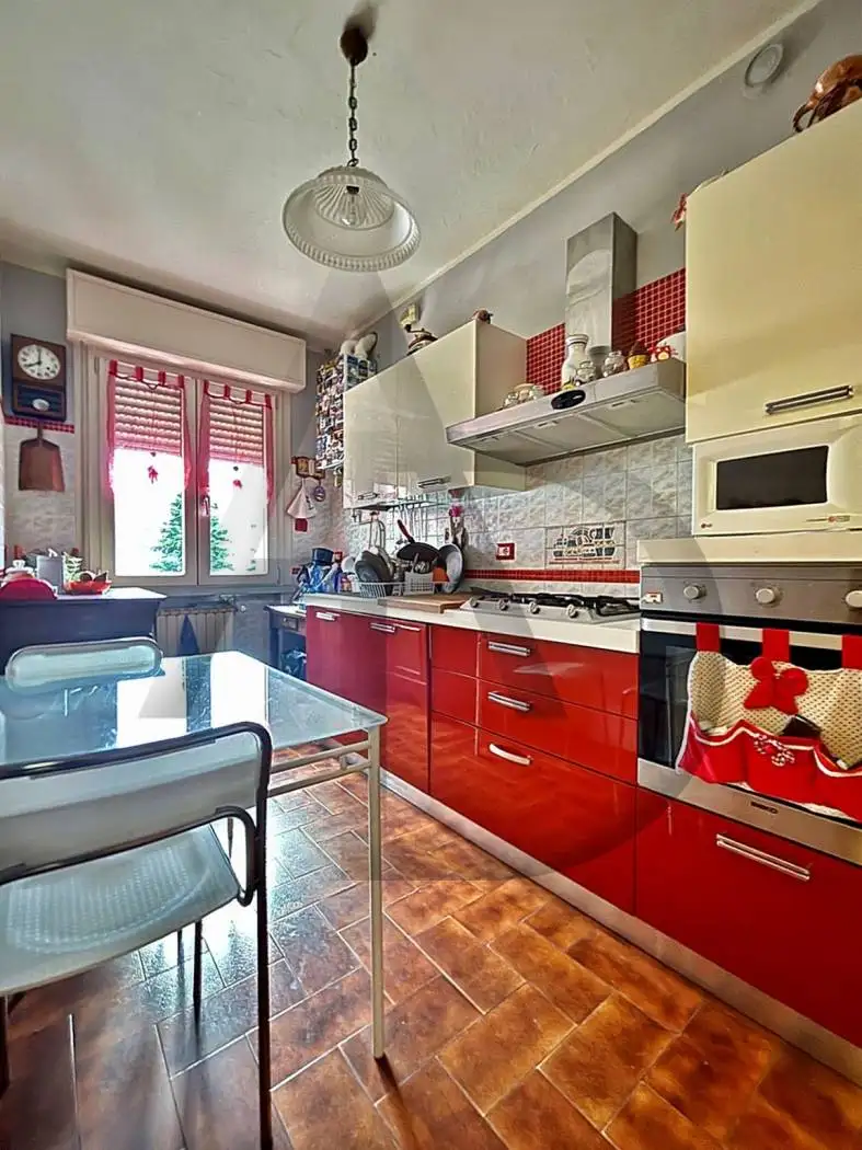 Quadrilocale piazza Alessandro Manzoni 3, Centro, Calestano - foto 4