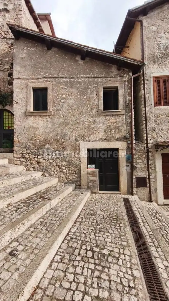 Appartamento in vendita a Sermoneta