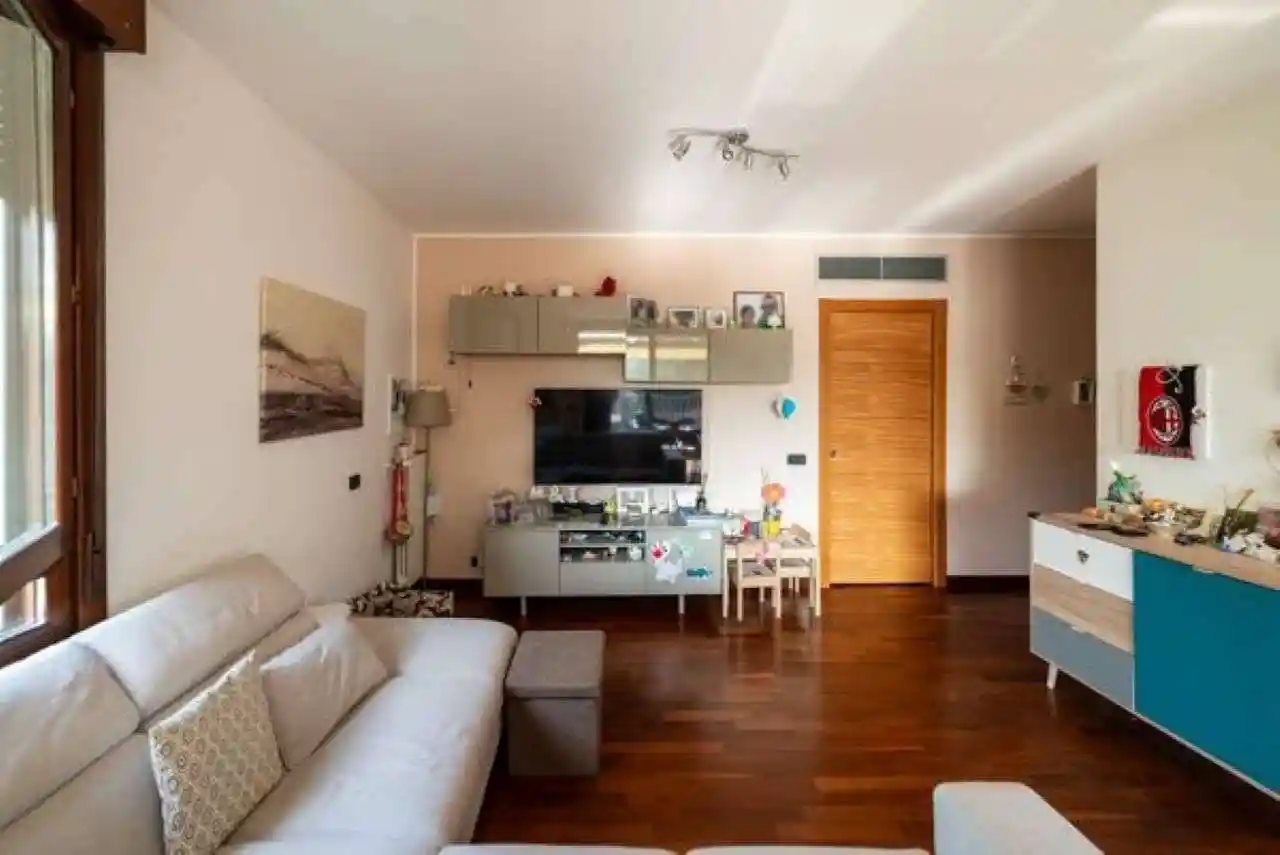 Trilocale via MARCO D'AGRATE 29, Corvetto, Milano - foto 3