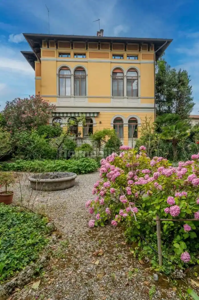 Villa unifamiliare, buono stato, 830 m², Centro Storico, Udine - foto 3