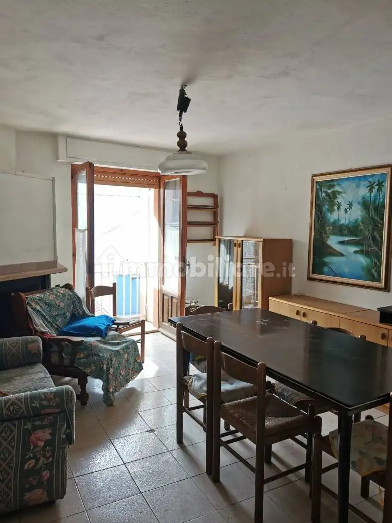 Casa indipendente in vendita a Tonara