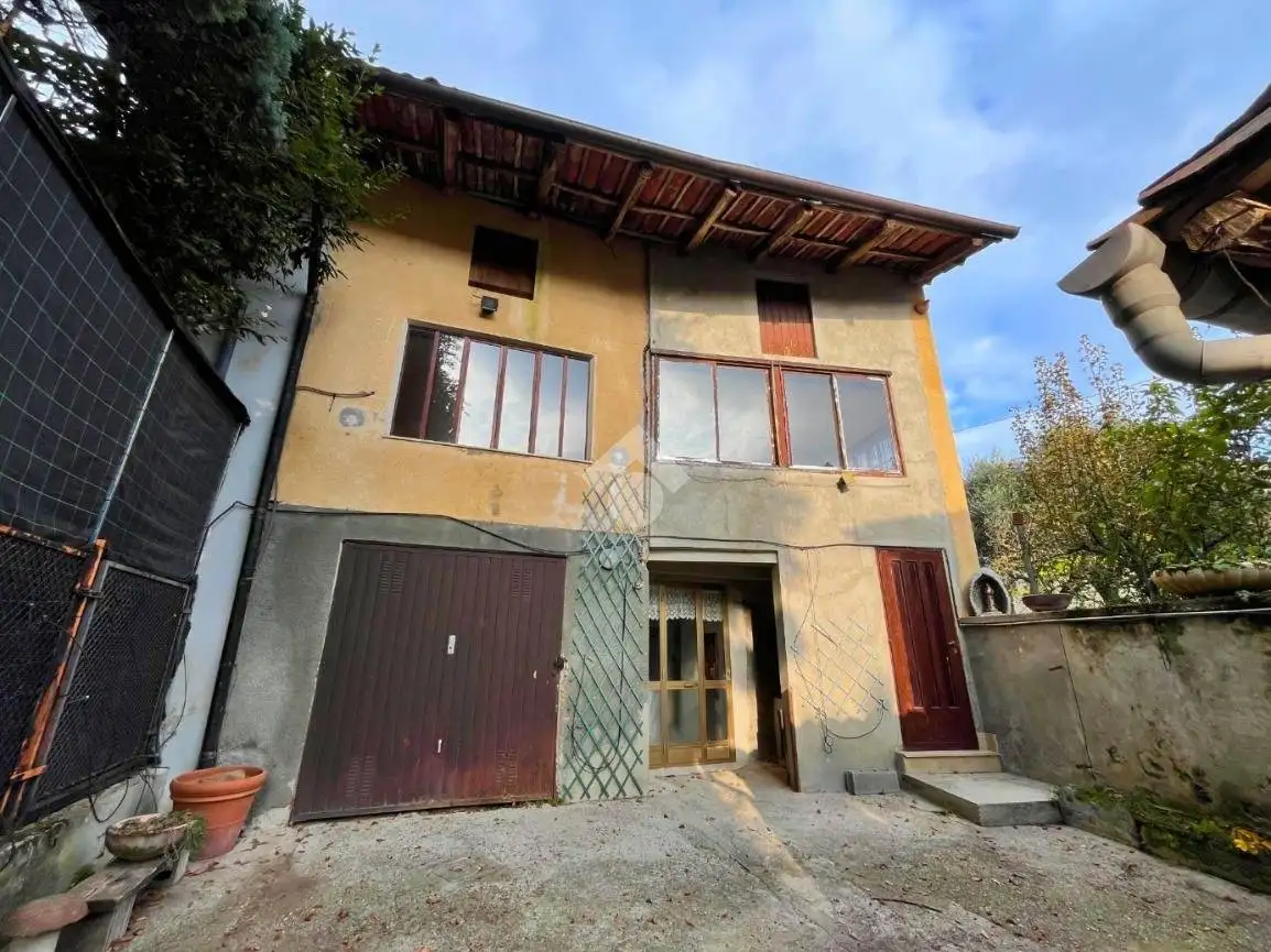 Casa indipendente in vendita a Castelnuovo Nigra