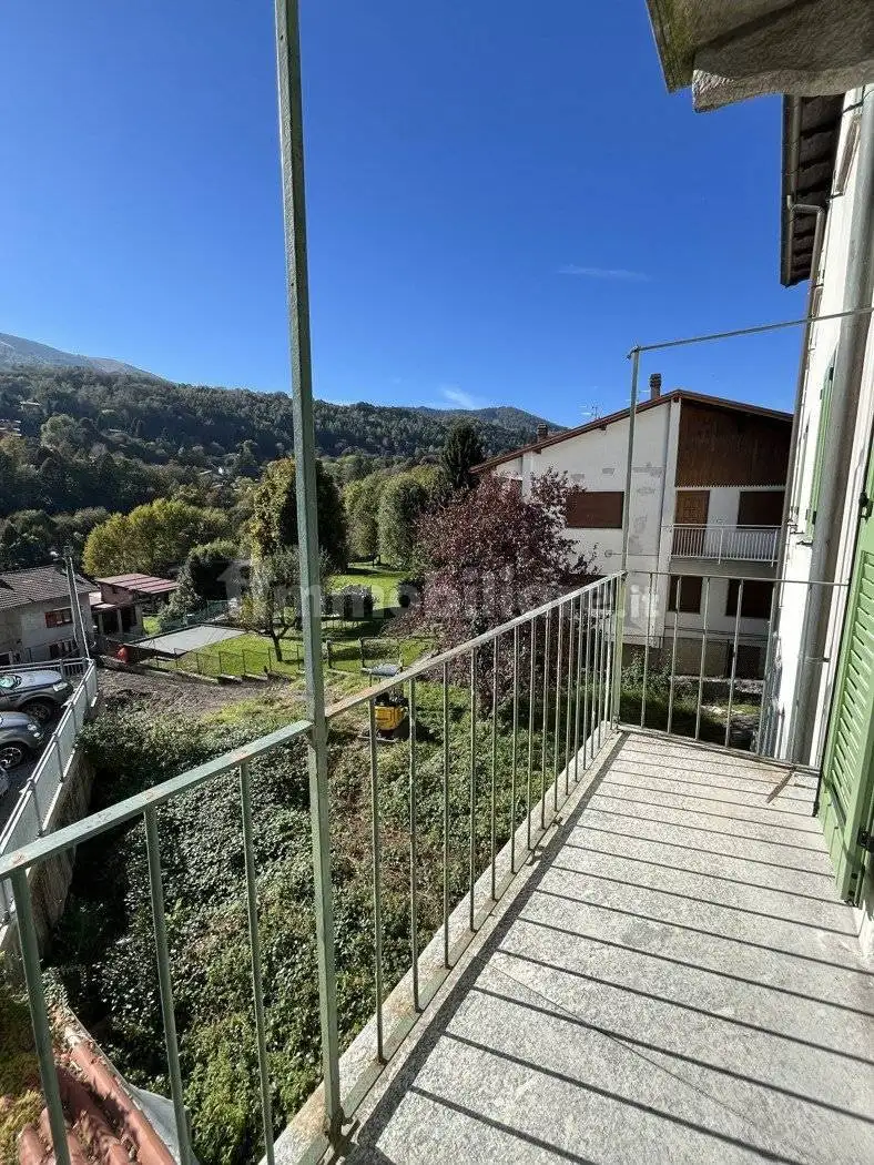 Appartamento piazza La Torre, 16, Castiglione D'Intelvi, Centro Valle Intelvi - foto 5