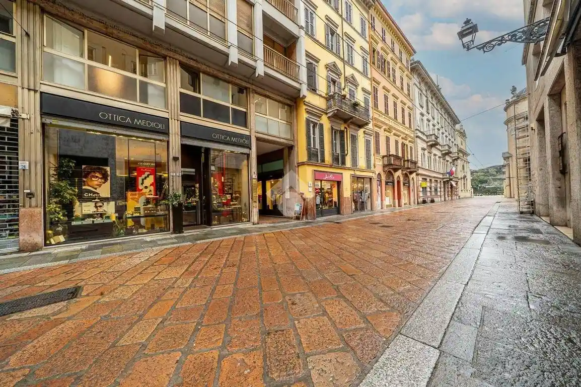 Appartamento in vendita a Parma