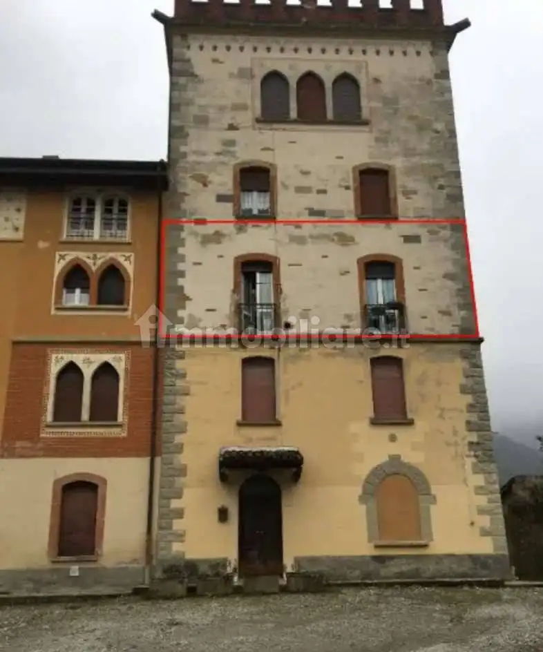 Appartamento in vendita a Canzo