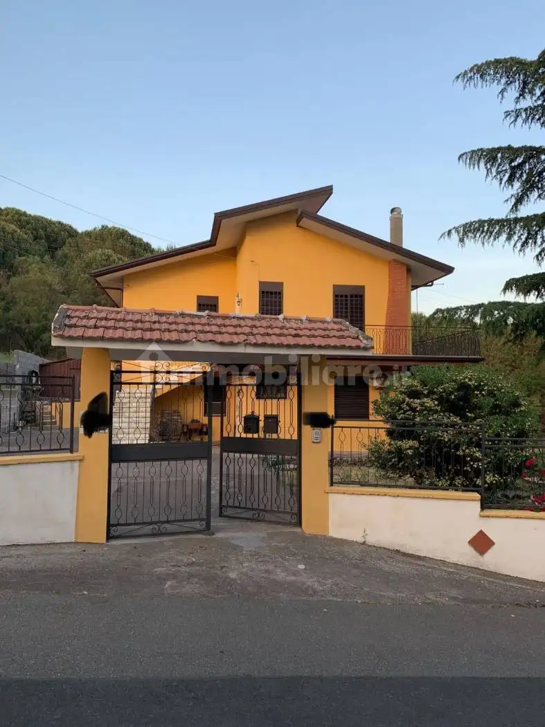 Villa in vendita a Nicolosi