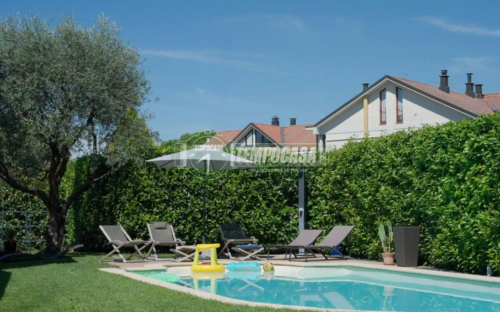 Villetta a schiera in vendita a Carnate