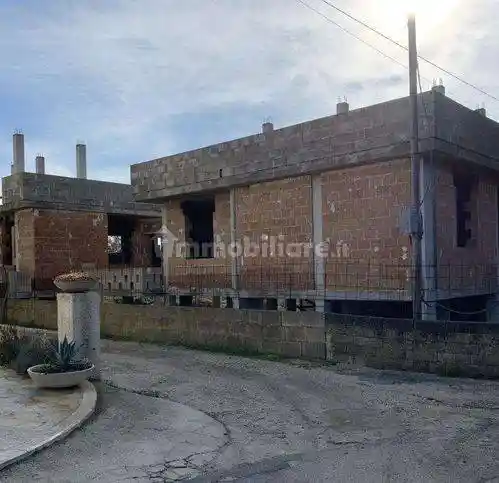 Palazzo - Stabile in vendita a Cisternino