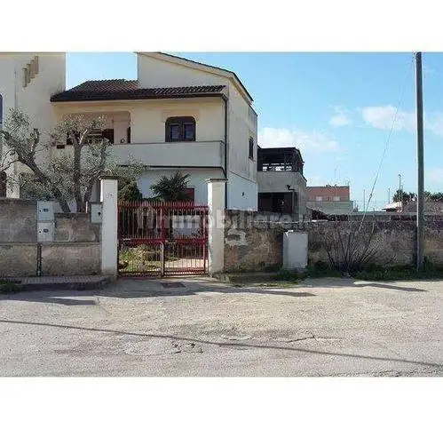 Villa in asta a Erchie