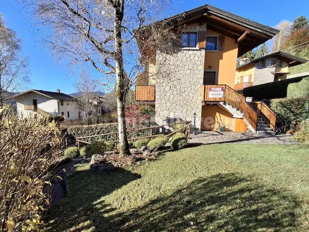 Appartamento in vendita a Castione della Presolana