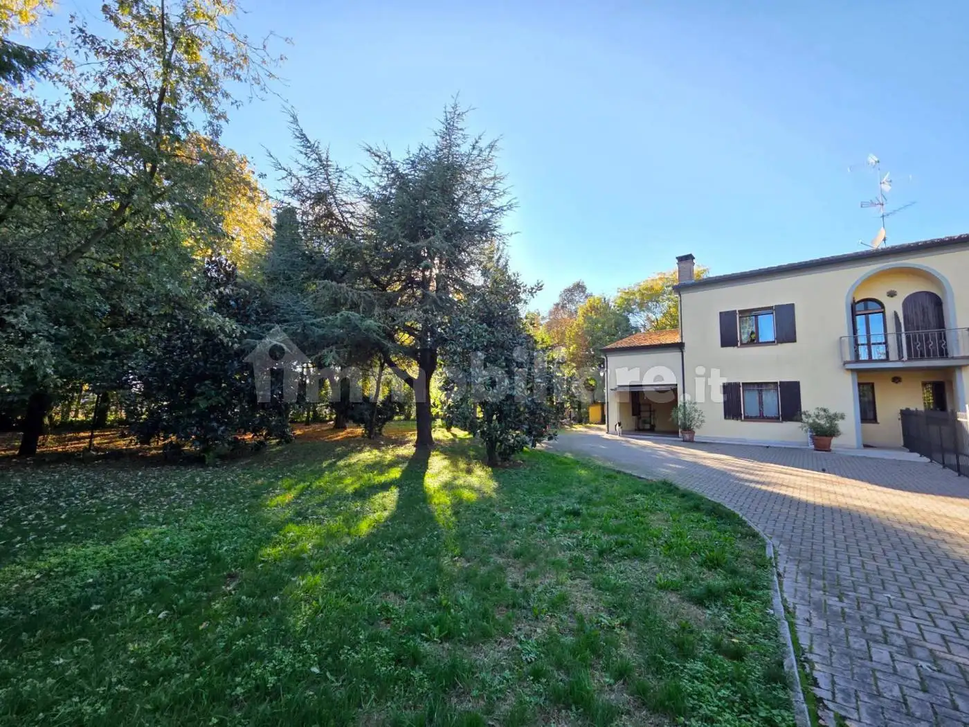 Villa in vendita a Medolla