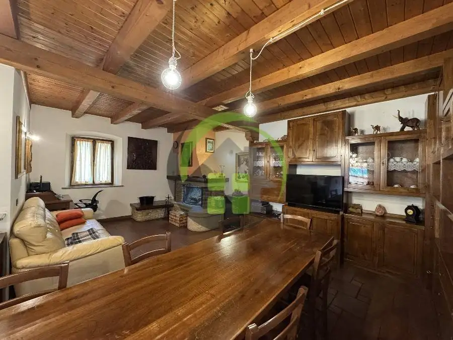 Casa indipendente in vendita a Vertova